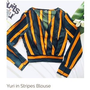 Color-block Striped V-neck blouse